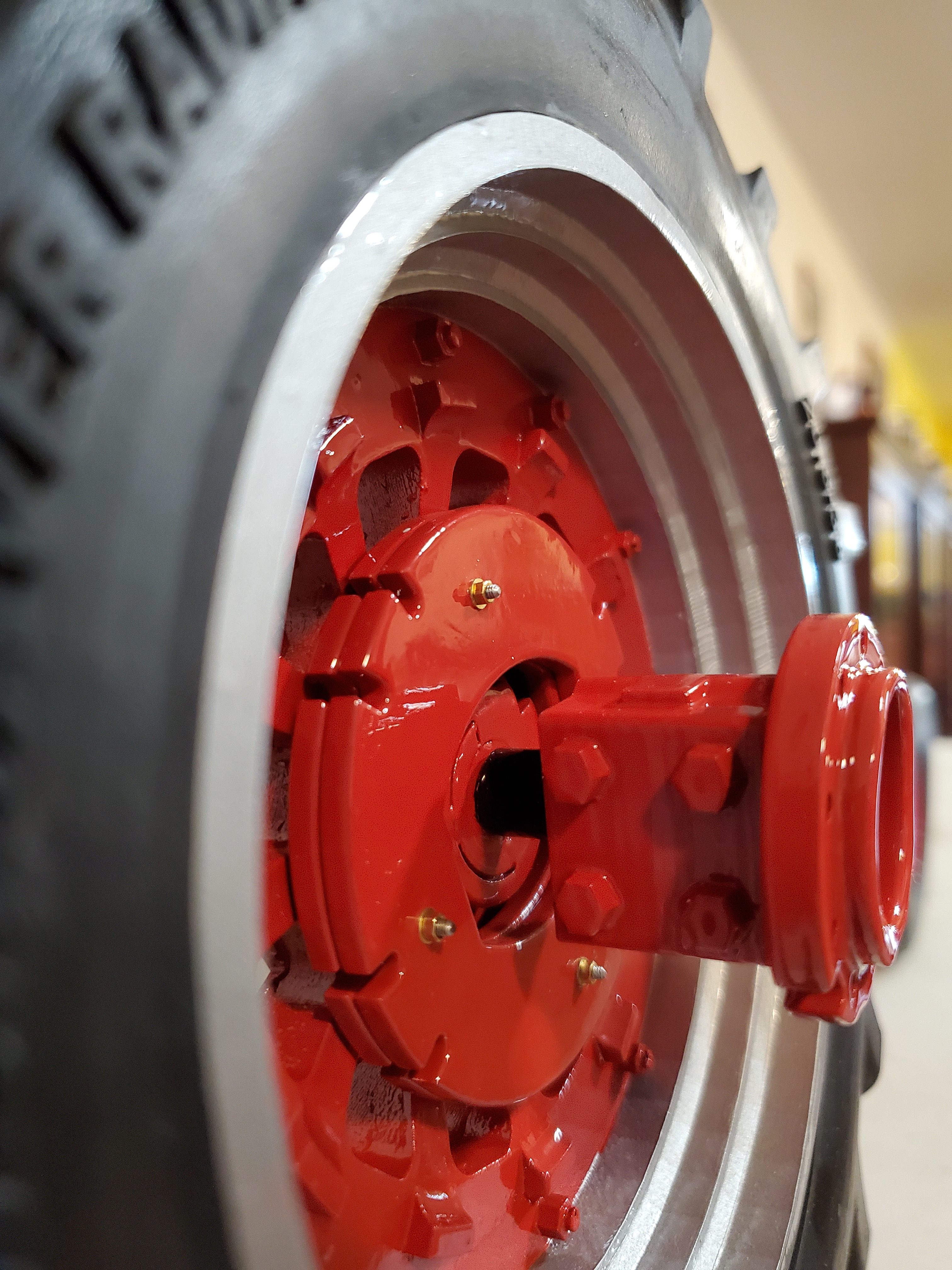 IH Dual Hubs (Sold as a Pair) Chucky's