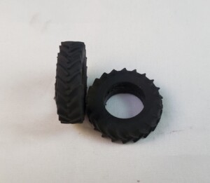 20.8-42 Agri Max 520/85R-42 (1/64th Scale)