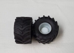 1 pair 1/64 Farm custom scratch 11L-15 implement tractor tires gray rims 